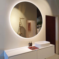 Simple round mirror including lighting and heating